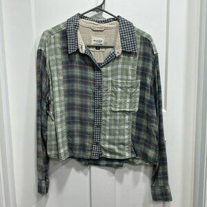 AEO Flannel Plaid Patchwork Button Down Cropped Shirt Size Medium